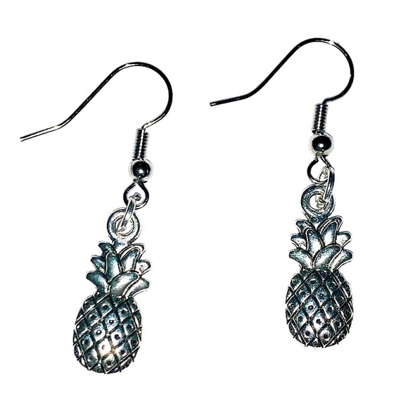 Handmade Silver plated 1.5” pineapple earrings - Picture 3 of 3
